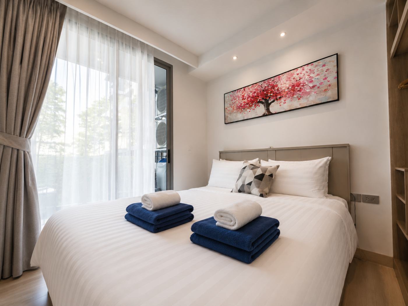 Skypark Premier Residence photo 3